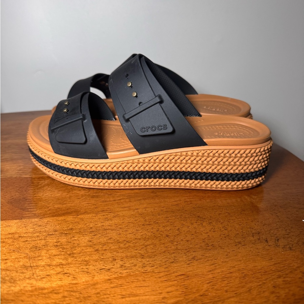 Brooklyn Crocs Platform Sandals